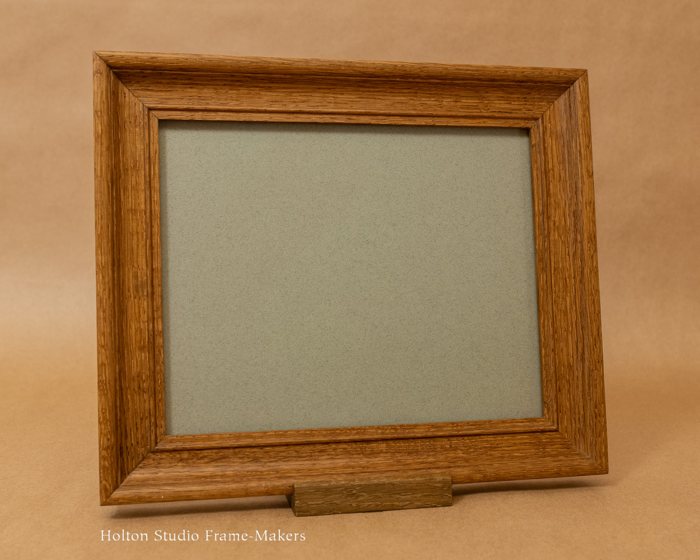 Item #22-P35 - 8
