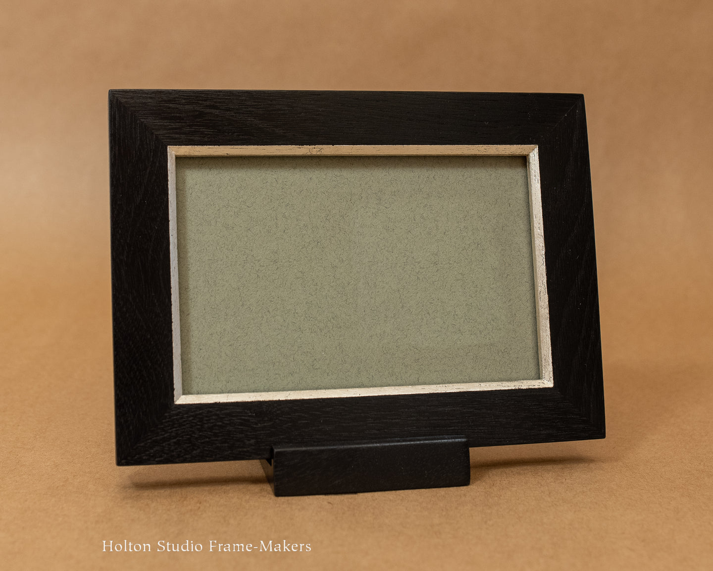 Item #25-P05 - 4