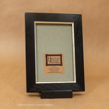 Load image into Gallery viewer, Item #25-P05 - 4&quot; x 6&quot; Photo Frame
